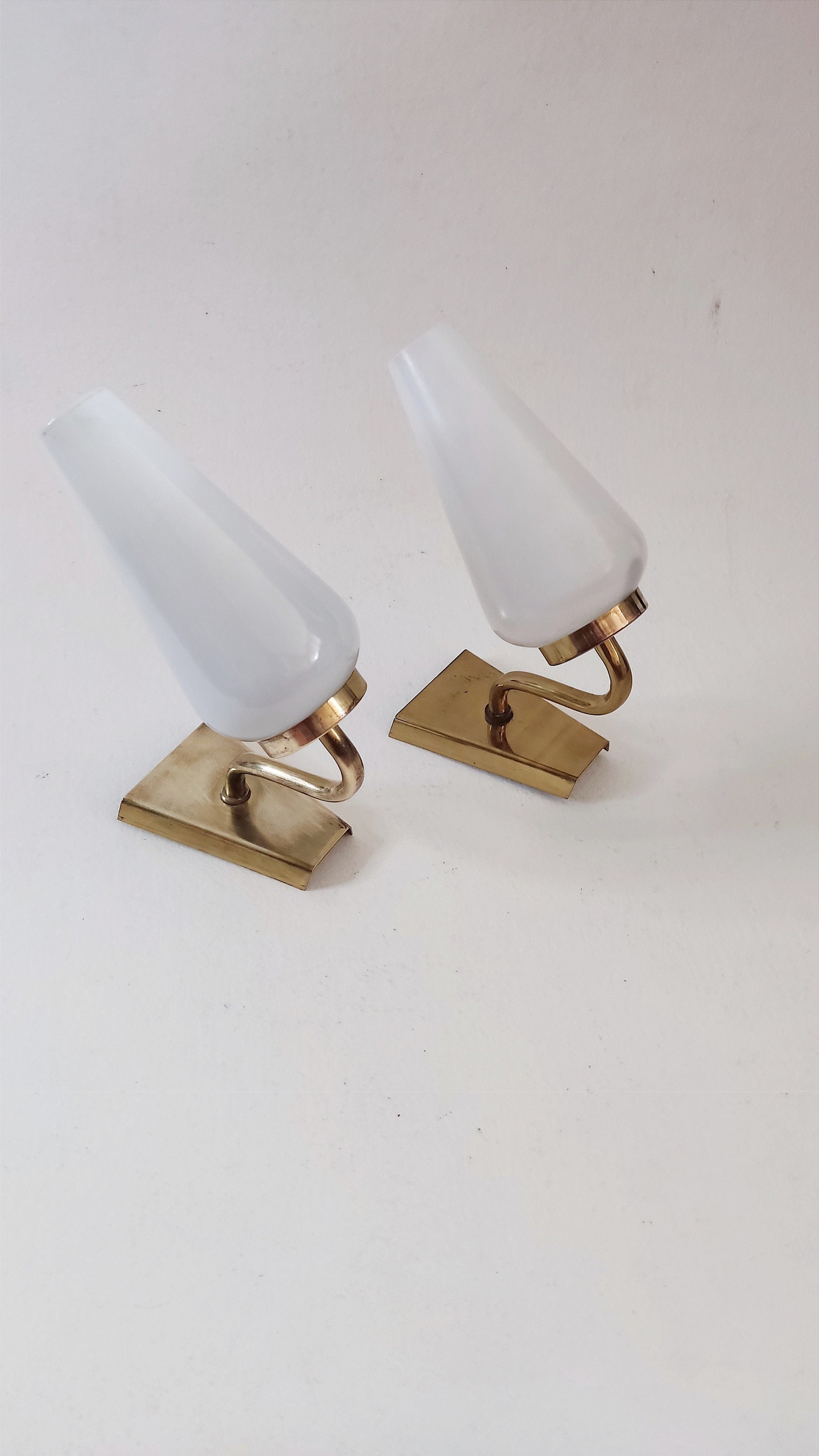 Paire d'appliques Tulipe, Français Vintage, Laiton et Opaline, Luminaires Rétro, Déco Lampe Murale,