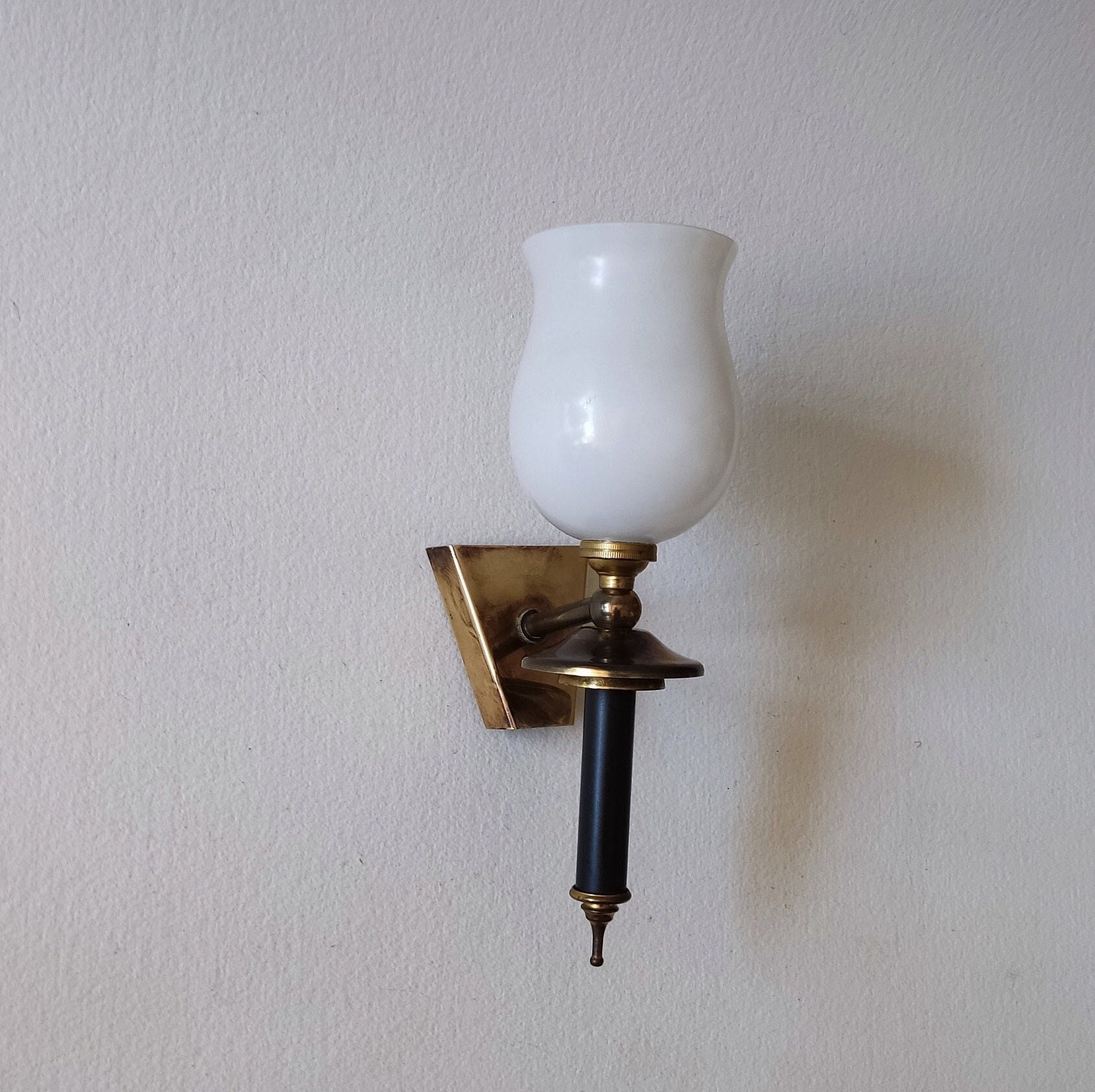 Paire Appliques Vintage/Plastique Et Verre Opaline/Années 1950/1960