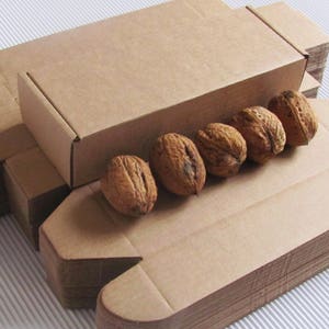 Lot de 20 boîtes en carton kraft marron. Petites boîtes d'emballage cadeau taille 18 cm x 6 cm x 3,8 cm