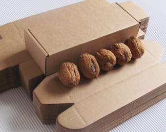 Set of 20 Brown kraft cardboard boxes. Small gift packaging boxes size 18cm x 6cm x 3.8cm