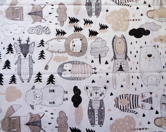 One Fat Quarter 18"x 22" Pure Cotton Fabric; Graphic Animal Fabric; White Cotton Fabric with Animals; Kid Fabric; Funny Animal Print Fabric