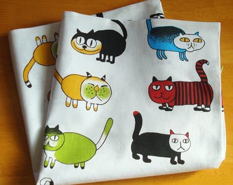 One Fat Quarter 18"x 22" Pure Cotton Fabric; Grappige Kattenstof; Witte katoenen sateen stof met kleurrijke katten; Kids Fabric; Cat Print Stof