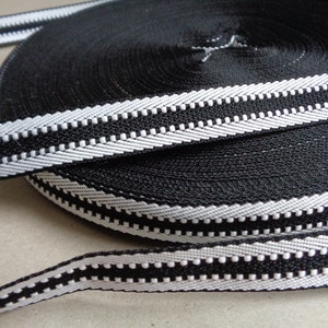 5 yardas de cinta de poliéster a rayas blancas y negras, cinta tejida reversible; Cinta de doble cara; Cinta de rayas blancas / negras para proyectos de bricolaje