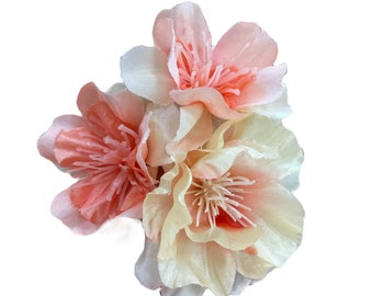 Jolie barrette fleur de cerisier rose de 3 po.