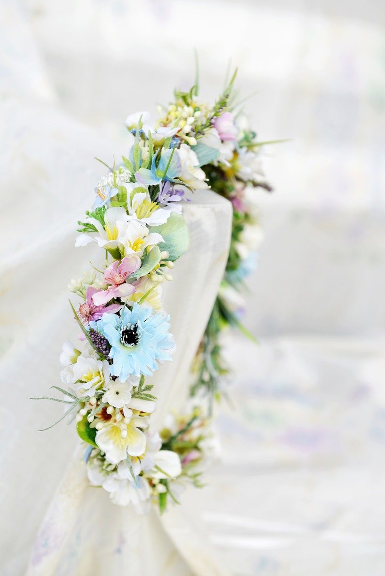 Sweet Headpiece Bridal Crown Pastel Floral Crown Romantic Headband Pastel Wedding Romantic Wreath Light Colors Spring Flower Crown