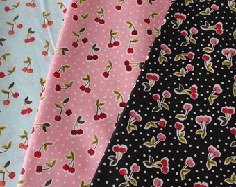 VINTAGE Beautiful Hand Embroidered 36 square TABLECLOTH with Fruit in each corner Bananas Apples Pineapple and Cherries