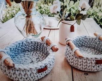 Fruit basket with driftwood approx. 25 x 13 light mint