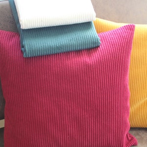 Pillowcases with zip, corduroy in many sizes / reading bones