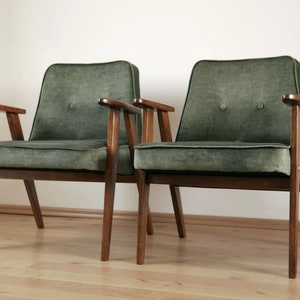 2 Original mid-century 366 armchairs designed in 1962. Bottle green armchair Vintage Mid-century Wood. Chierowski