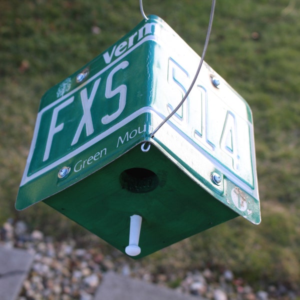 Vermont "Green Mountain State" License Plate Birdhouse
