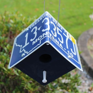 Montana &quot;Treasure State&quot; License Plate Birdhouse