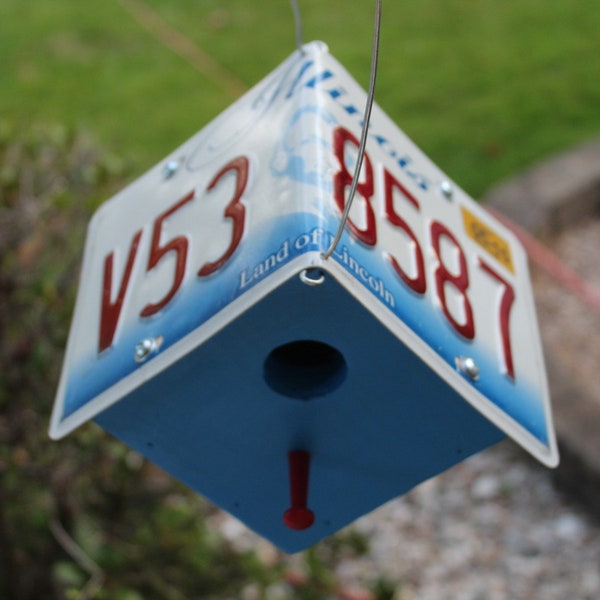 Illinois "Land of Lincoln" License Plate Birdhouse
