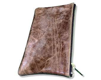 Distressed brown leather zip pouch /Leather zip pouch/pouch/handcrafted zip pouch/distressedcolour handcrafted pouch /handmade/madeinlondon/