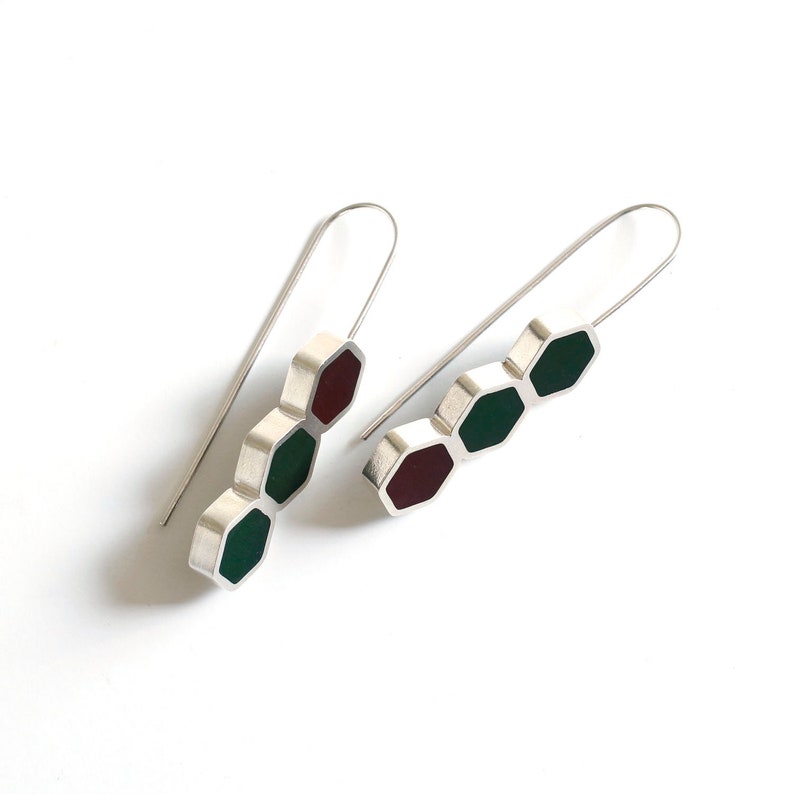 Silver & resin hexagon earrings Statement mismatched color earrings Minimal burgundy and dark green long earrings image 5