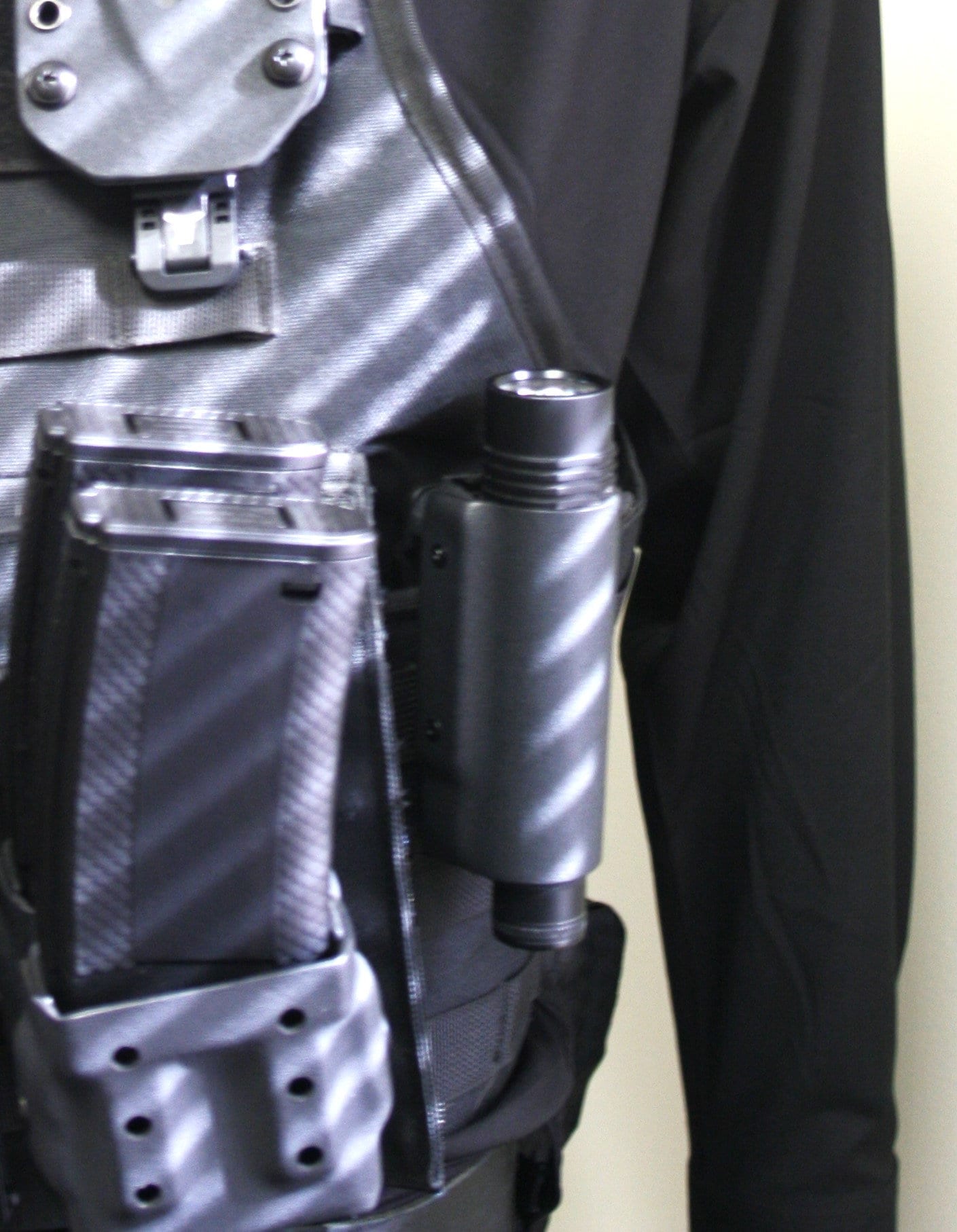 Streamlight Strion Flashlight Holster. ES System Flashlight Holster and similar sizes FLASHLIGHT not included
