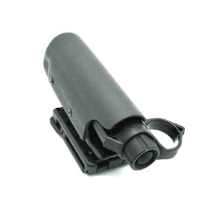注目ショップ・ブランドのギフト Olight Similar and Clip Pocket Switchback Thyrm X3, Warrior 個人装備