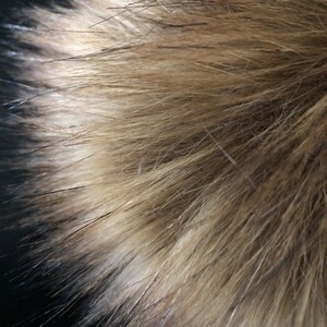Honey Wolf Faux Fur Pompom / Warm Brown Fur Pom Pom / Fur Bauble / Furry Toque Topper image 2