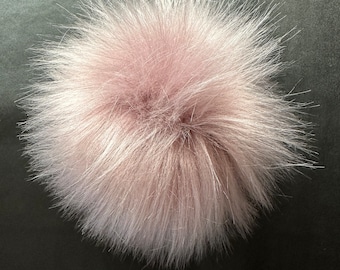 Dusty Plum Faux Fur Pompom / Pale Purple Lilac Fur Pom Pom / Fluffy Craft Accessory