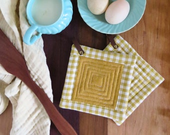 Juego de potholder amarillo pequeño regalo acolchado Pan Grabber para el día de la madre granja cocina decoración Gingham taza alfombra con correa de cuero real