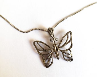 Orecchini pendenti fantasia a farfalla in argento sterling 925 con opale e perla. Pendiente de Mariposa, regalo di San Valentino per lei - Italia