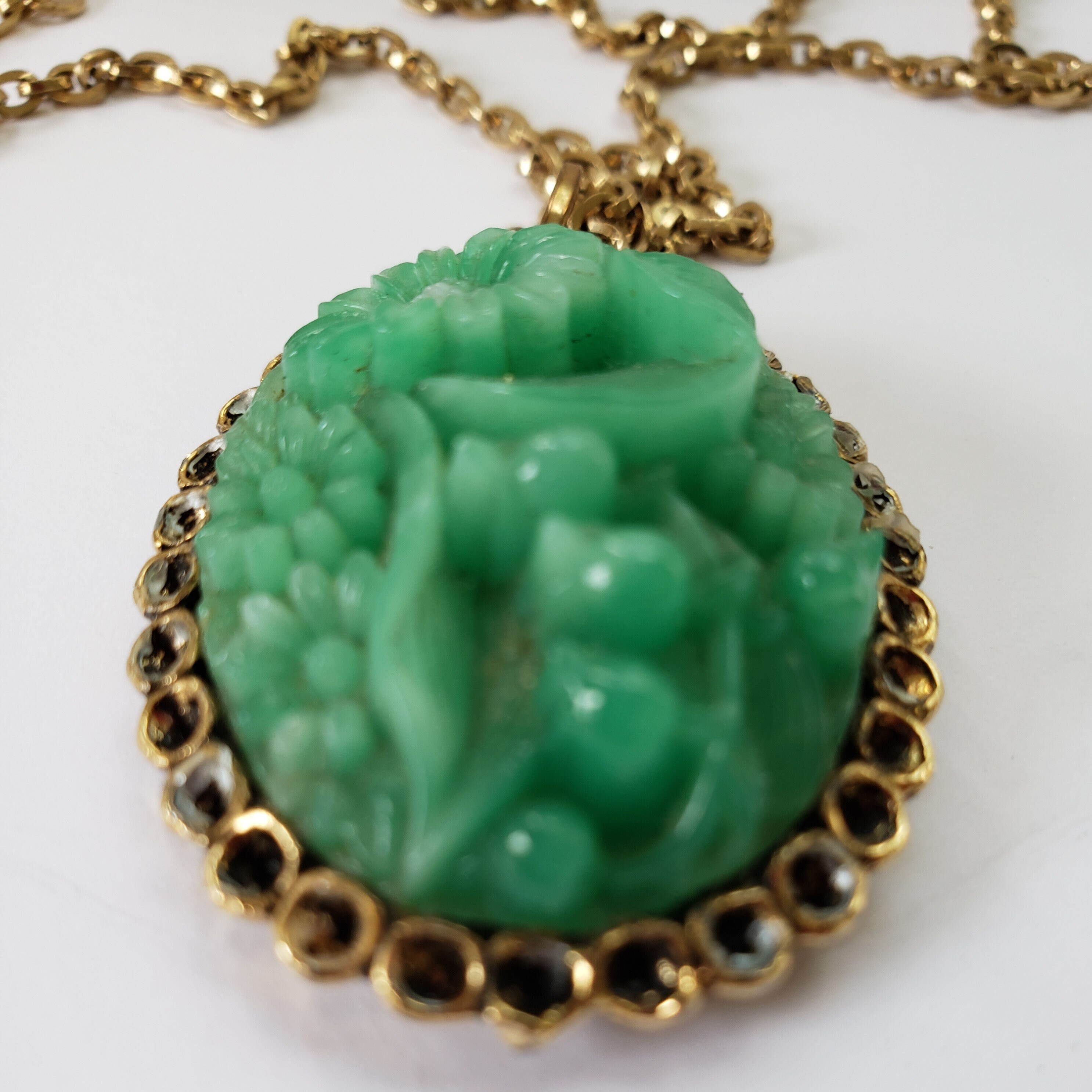Collar De Jade En Forma De Flor - Colgante Verde Oscuro, Cadena De 18", Hecho A Mano En EE.UU.