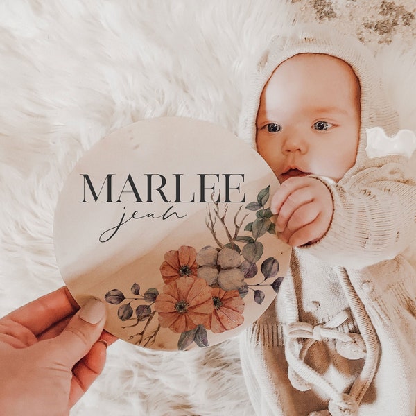 Wooden Baby Name Sign Newborn Announcement Hospital Photo Prop Girl Reveal Baby Photo Props New Baby Sign Bassinet Round Sign