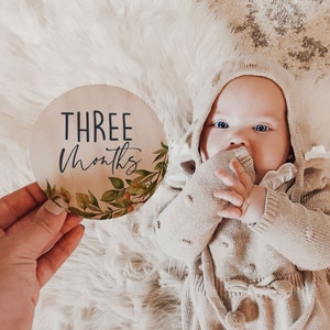 Baby Milestone Markers Month to Month Wood Cutout Wood Baby Milestone Monthly Milestone Picture Prop New Baby Gift Baby Shower Gift