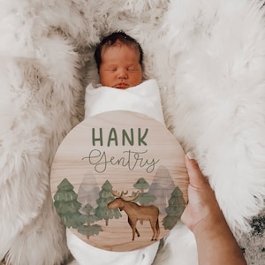 Woodland Moose New Baby Sign, Baby Announcement Sign, Gender Neutral Birth Announcement, Wooden Name Sign, Newborn Name Plaque HG002