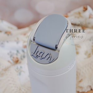 Owala Accessories Freesip Name Plate, Adhesive Custom Water Bottle Topper Tag Personalized, 16/24/32/40oz Water Bottle Tags for Kids Lid