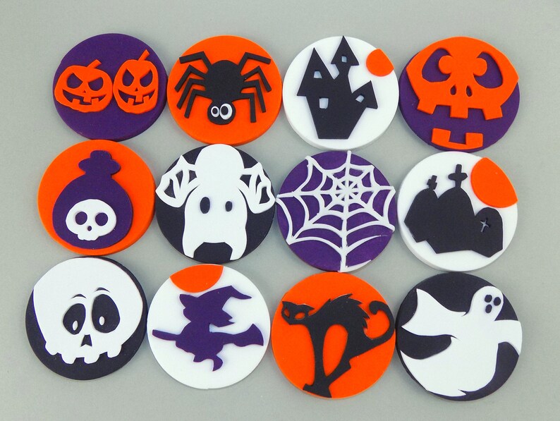 12 Edible Sugarpaste BATS Cupcake Toppers-HALLOWEEN