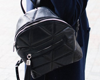 ariana grande mini backpack Ariana Grande Fragrance Purse/ Small Backpack Style Bag, Quilted Black  Pleather and Golden Chain Ariana Grande Purse,ariana Grande Backpack