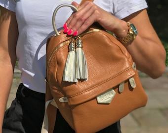 Brauner Lederrucksack, kleiner Lederrucksack, Damen Tasche für Tablet, Geschenk für Sie, City Work Rucksack, Rucksack für College