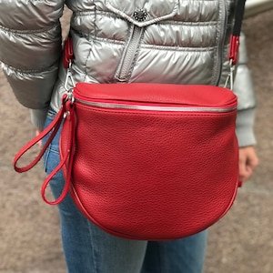 Umhänger rote Ledertasche, Sattel Schulter Geldbörse, Hüfte Fanny Pack, Reise-Umhängetasche, Bum Taille Tasche, 21. Geburtstagsgeschenk, Mode-Kupplung