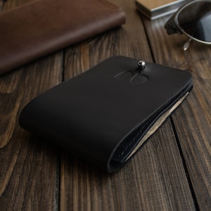 Cartera de hombre de cuero personalizada, tarjetero delgado negro, cartera de hombre monograma, titular de identificación, cartera de tarjetas, regalo para él imagen 2