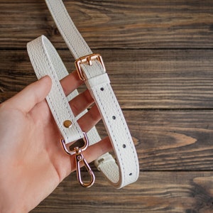White leather bag best sale strap