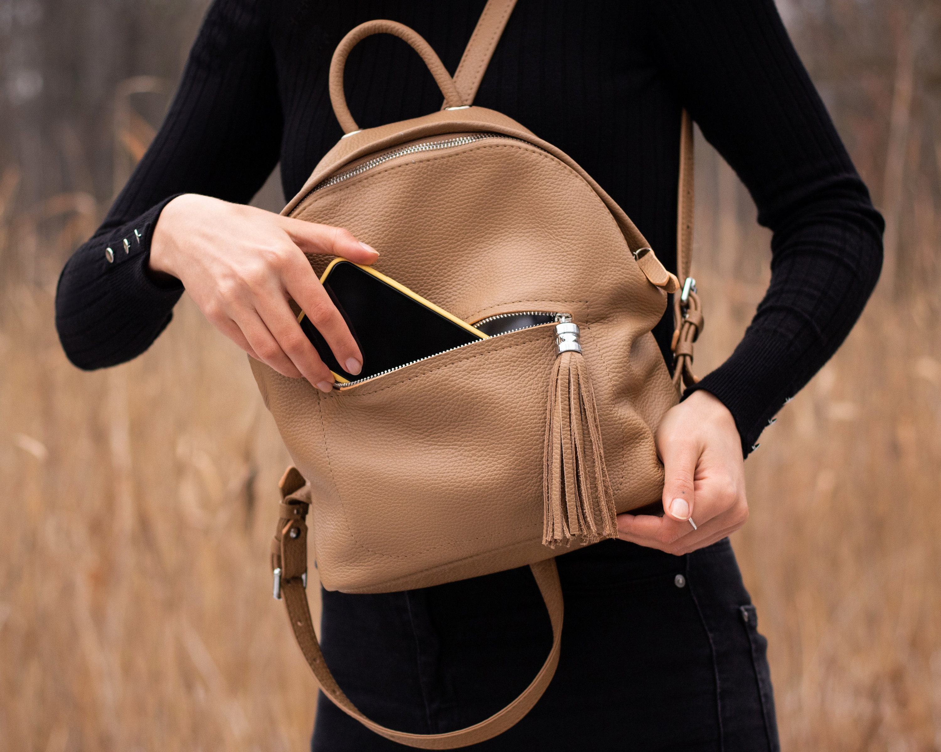 Your work bag, weekend bag, and on-the-go companion all in one. Meet our  Small Structured Tote in Cappuccino.