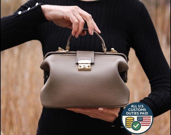 LEATHER DOCTOR BAG - Modern Lady Bag - Soft Taupe Leather Crafted Doctor Style Handbag - Cross Body Bag - Women Accessories - Travel Purse
