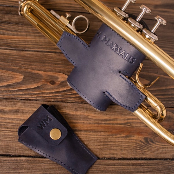 Mouthpiece pouch Trumpet valve guard, Trumpet player Gift, Personalized leather valve protector, holder for trumpet with Initials