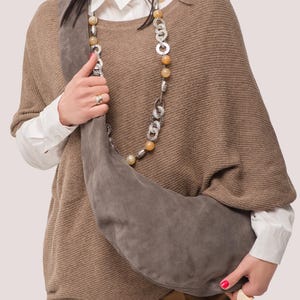 Lange Wildleder Tasche - Graue Wildleder Hobo Tasche - Leder Hobo Bag - Weiche Wildleder Geldbörse - Wildleder Tasche - Stapeltasche - Geschenk zum Muttertag