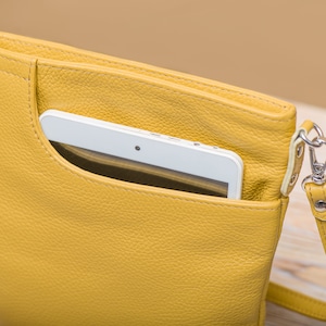 Petit sac à bandoulière en cuir - Sac à main porté épaule pour femme - Sac messager en cuir avec fermeture à glissière - Style tendance pour un usage quotidien image 3