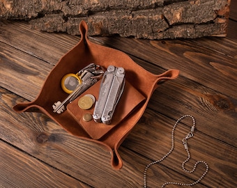 Personalized Valet Tray, Custom Gift For Groomsmen, Black Leather Catchall Organizer, Engraved Dice Tray,  Handmade Coins Tray