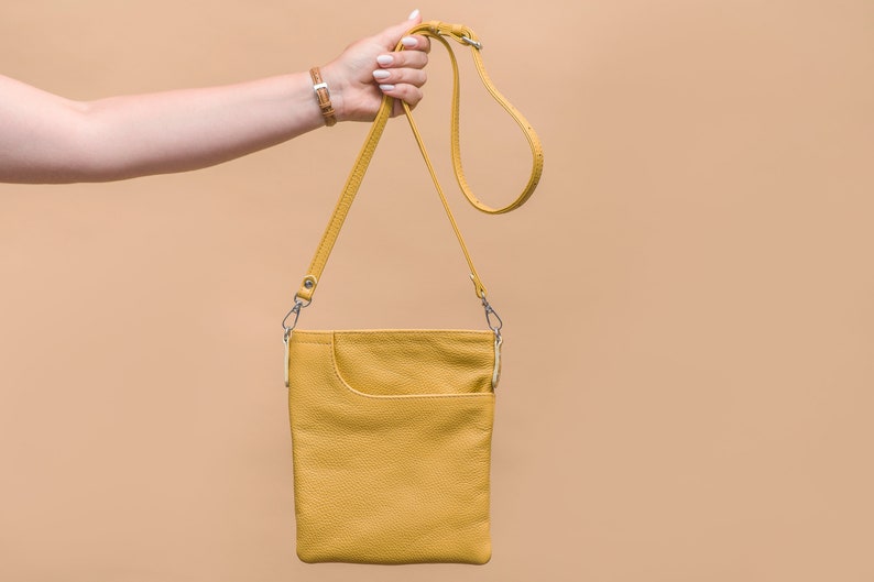 Petit sac à bandoulière en cuir - Sac à main porté épaule pour femme - Sac messager en cuir avec fermeture à glissière - Style tendance pour un usage quotidien image 6