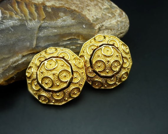 Vintage Crown Trifari Gold Button Clip Earrings, T