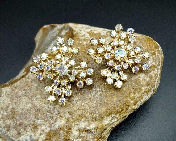 Vintage Aurora Borealsis Starburst Clip On Earrin… - image 4