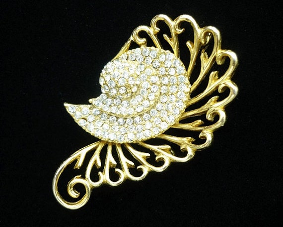Vintage Hattie Carnegie Gold Rhinestone Brooch Nautilus Shell