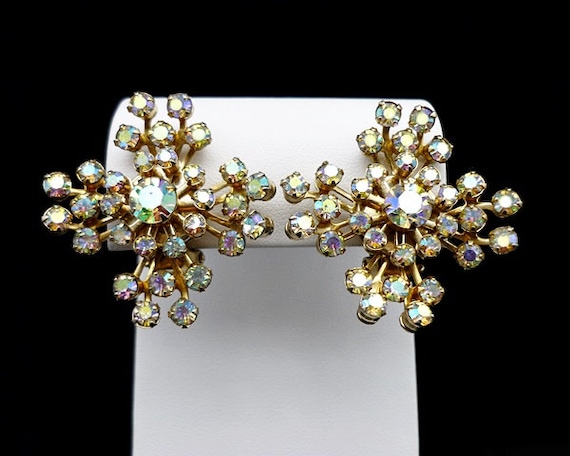Vintage Aurora Borealsis Starburst Clip On Earring