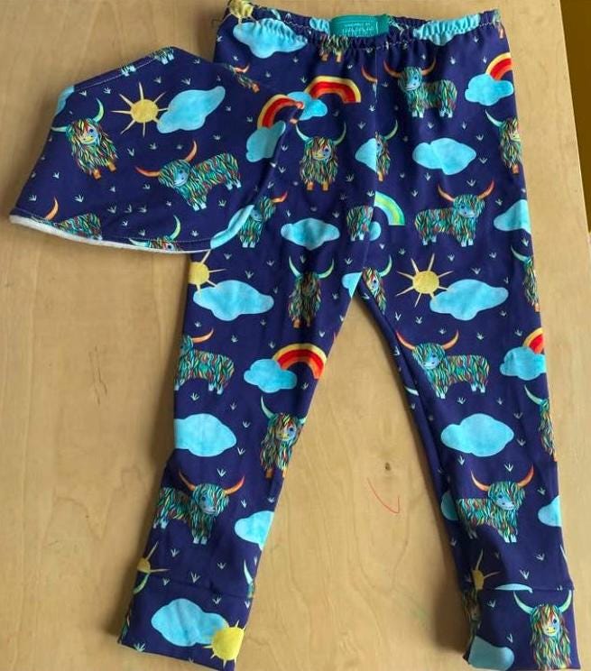 Handmade highland cow print baby leggings, handmade leggings, gender neutral rainbow leggings