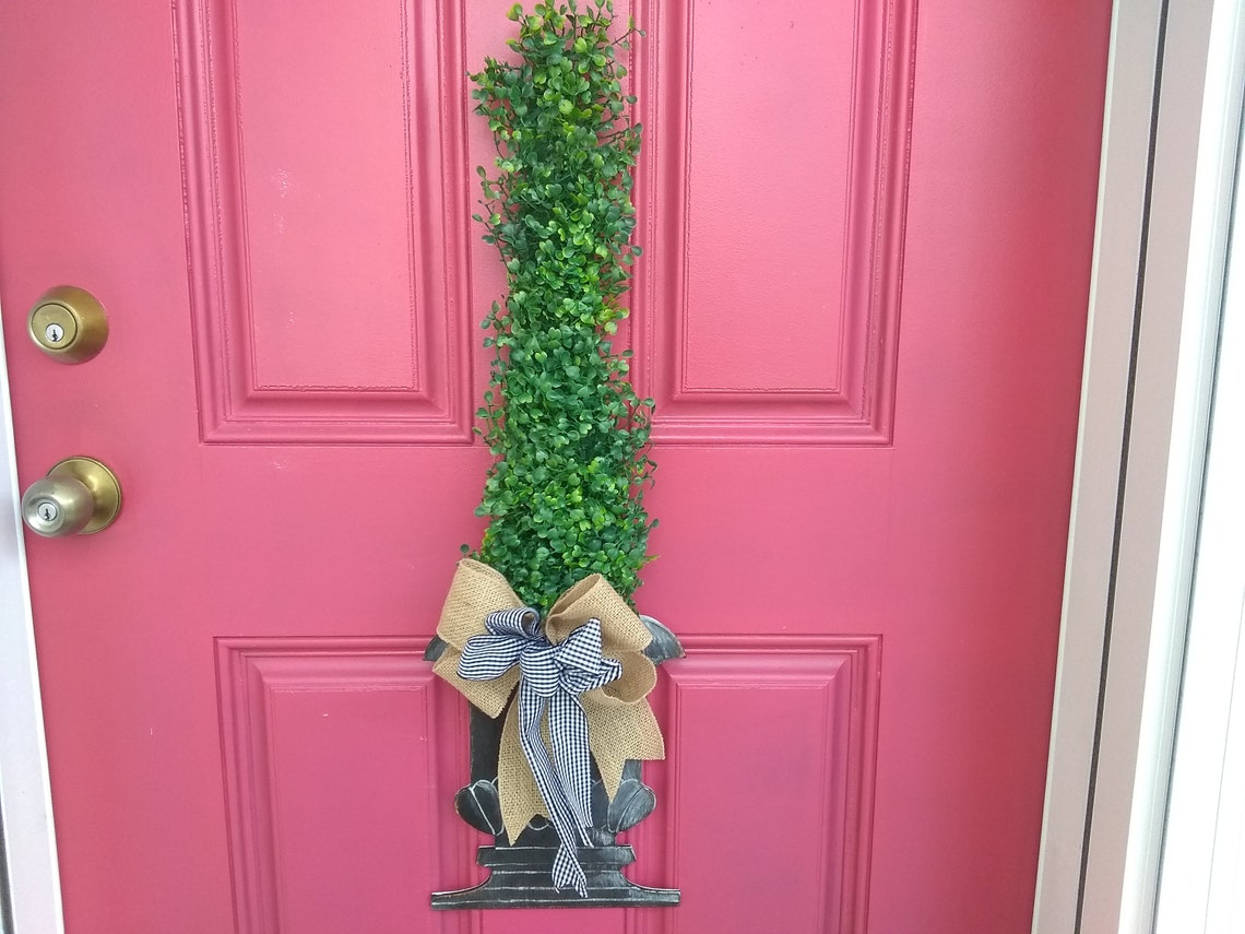 Topiary door hanger topiary boxwood topiary boxwood door Etsy