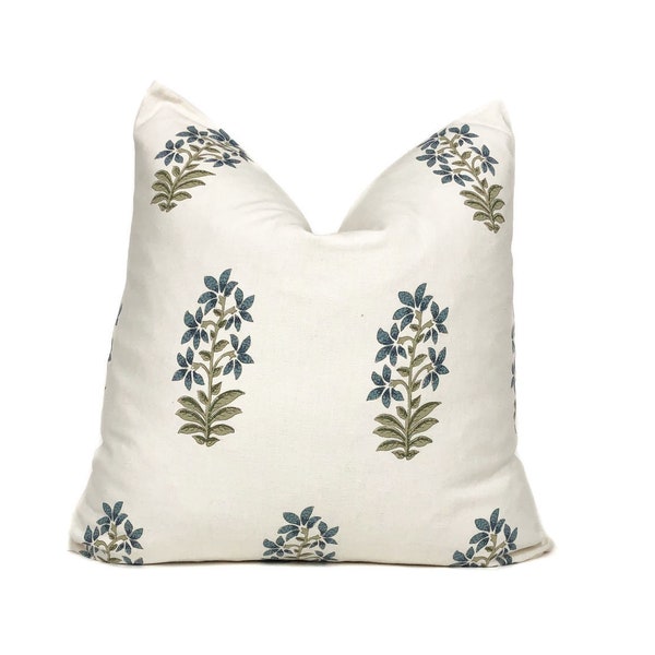 Housse de coussin design floral Udaipur Vert bleu crème Coussins Coussins Taie d'oreiller Coussins décoratifs Coussin floral botanique