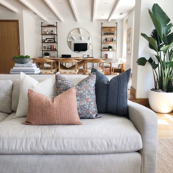 25 Foolproof Cushion Combinations for your Sofa